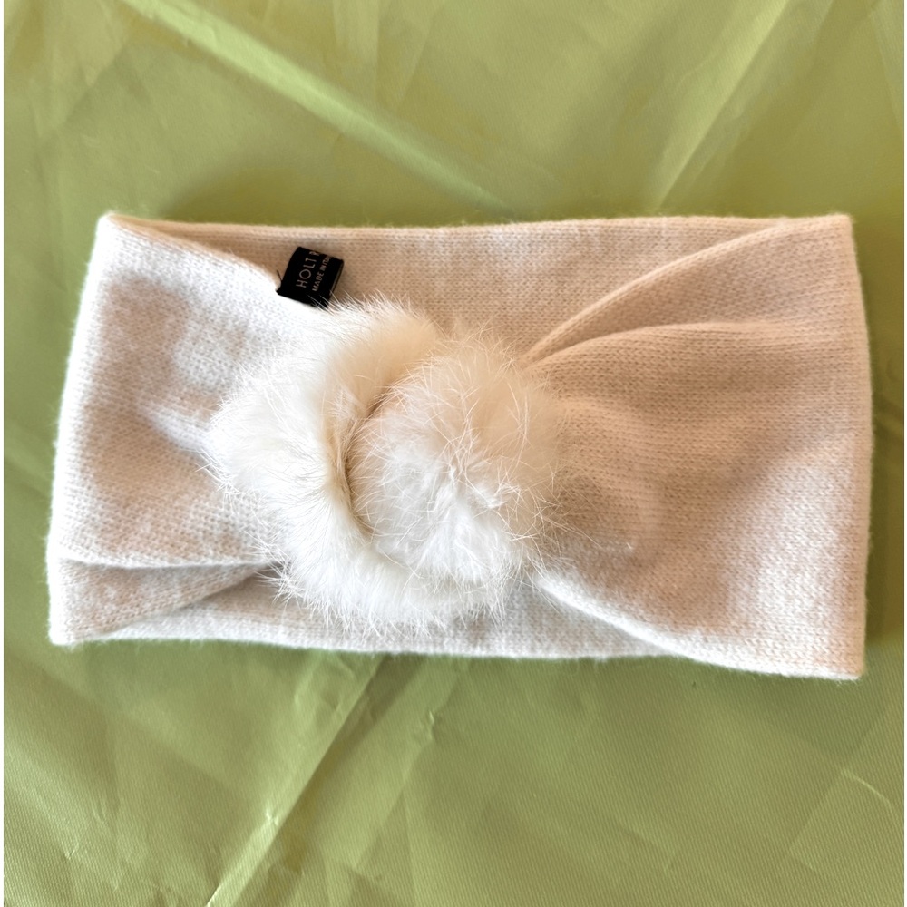 Holt Renfrew Neck scarf